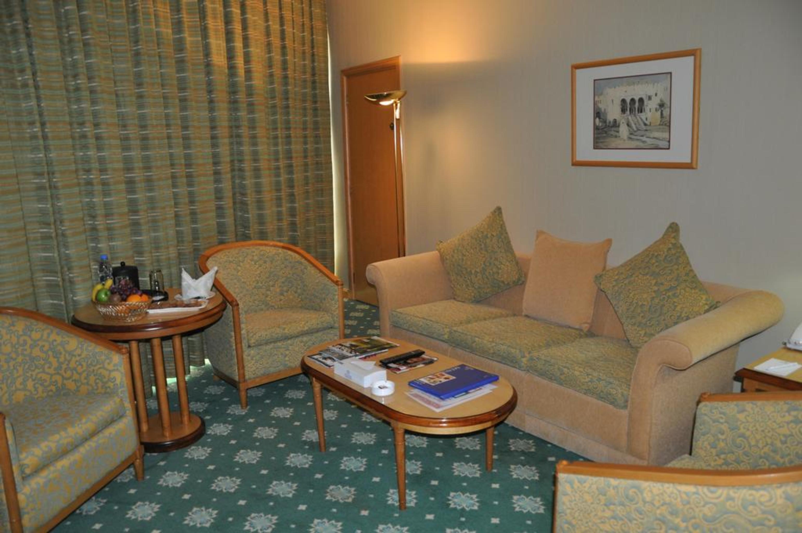 Grand Continental Hotel Abu Dhabi Exterior foto